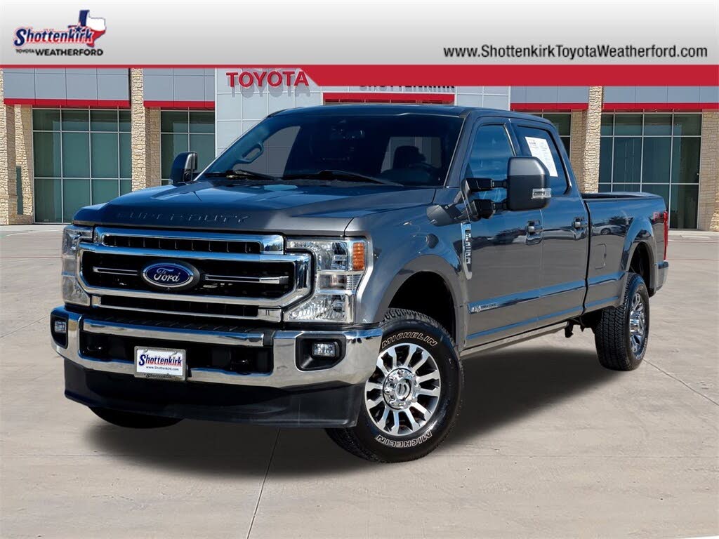 2022 Ford F-250 Super Duty Lariat Crew Cab 4WD