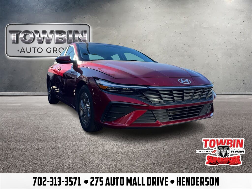 2024 Hyundai Elantra SE FWD