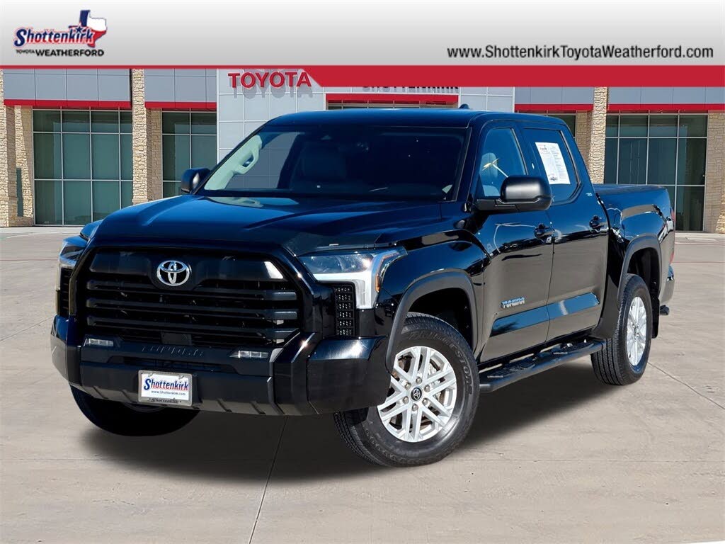 2024 Toyota Tundra SR5 CrewMax Cab 4WD
