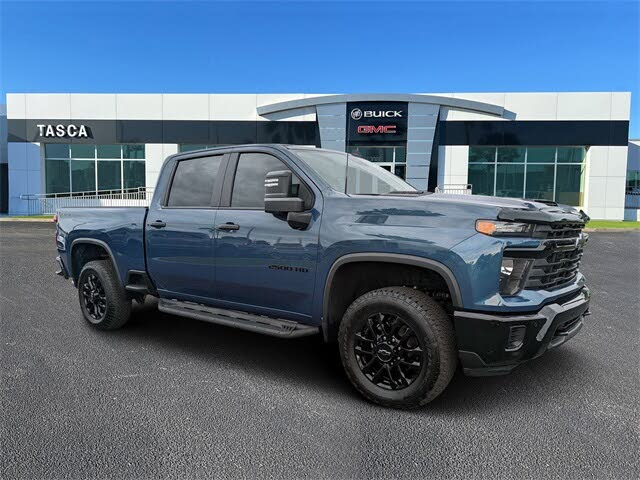 2025 Chevrolet Silverado 2500HD Custom Crew Cab 4WD