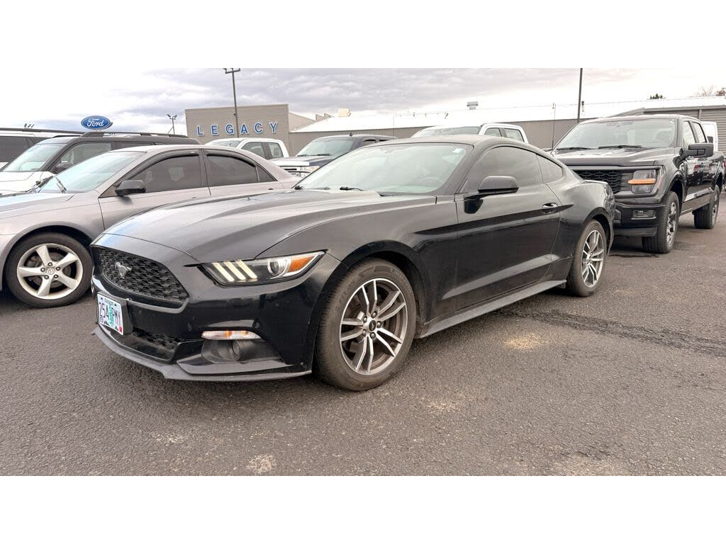 2016 Ford Mustang EcoBoost Coupe RWD