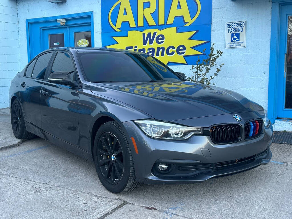 2018 BMW 3 Series 320i Sedan RWD