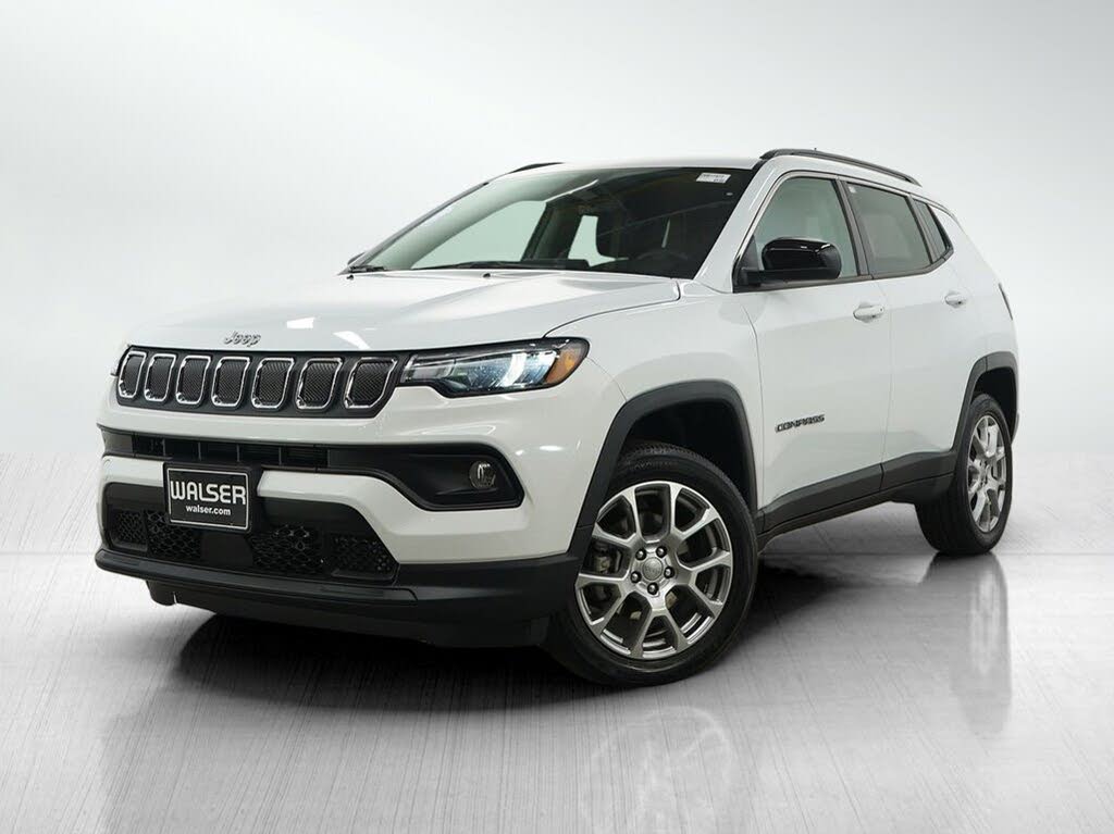 2022 Jeep Compass Latitude Lux 4WD