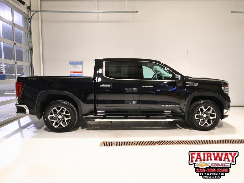 2023 GMC Sierra 1500 SLT Crew Cab 4WD