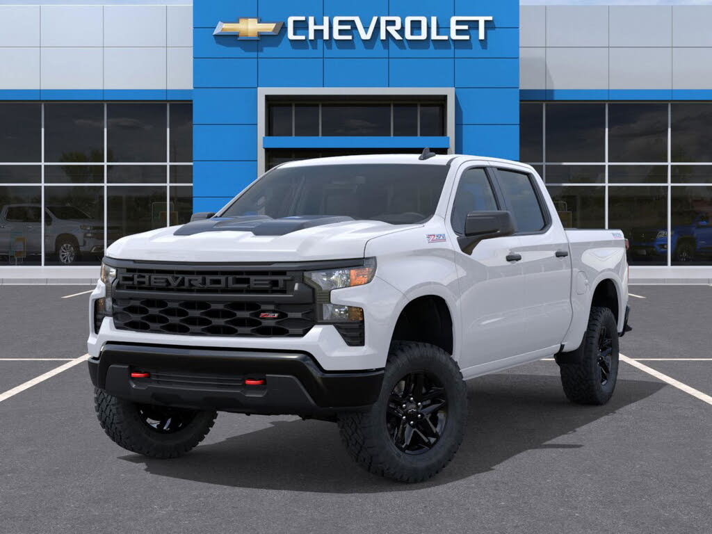 2026 Chevrolet Silverado 1500 Custom Trail Boss Crew Cab 4WD