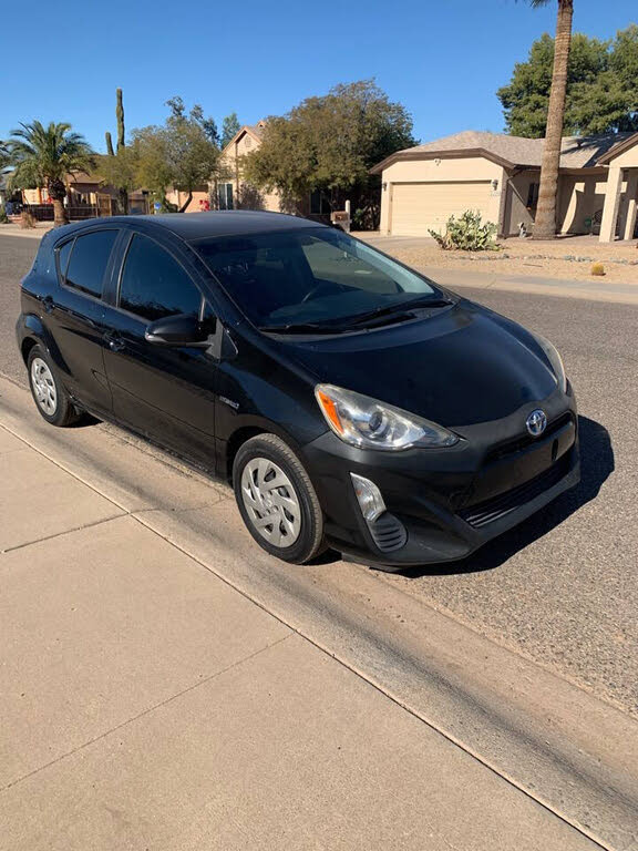 2016 Toyota Prius c Two