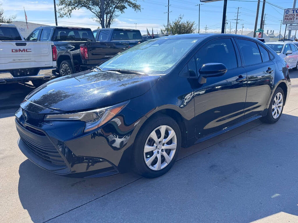 2024 Toyota Corolla LE FWD