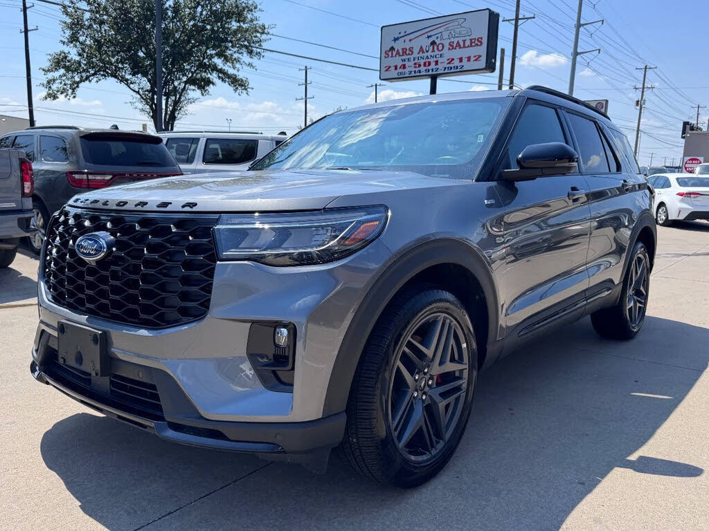 2025 Ford Explorer ST-Line AWD