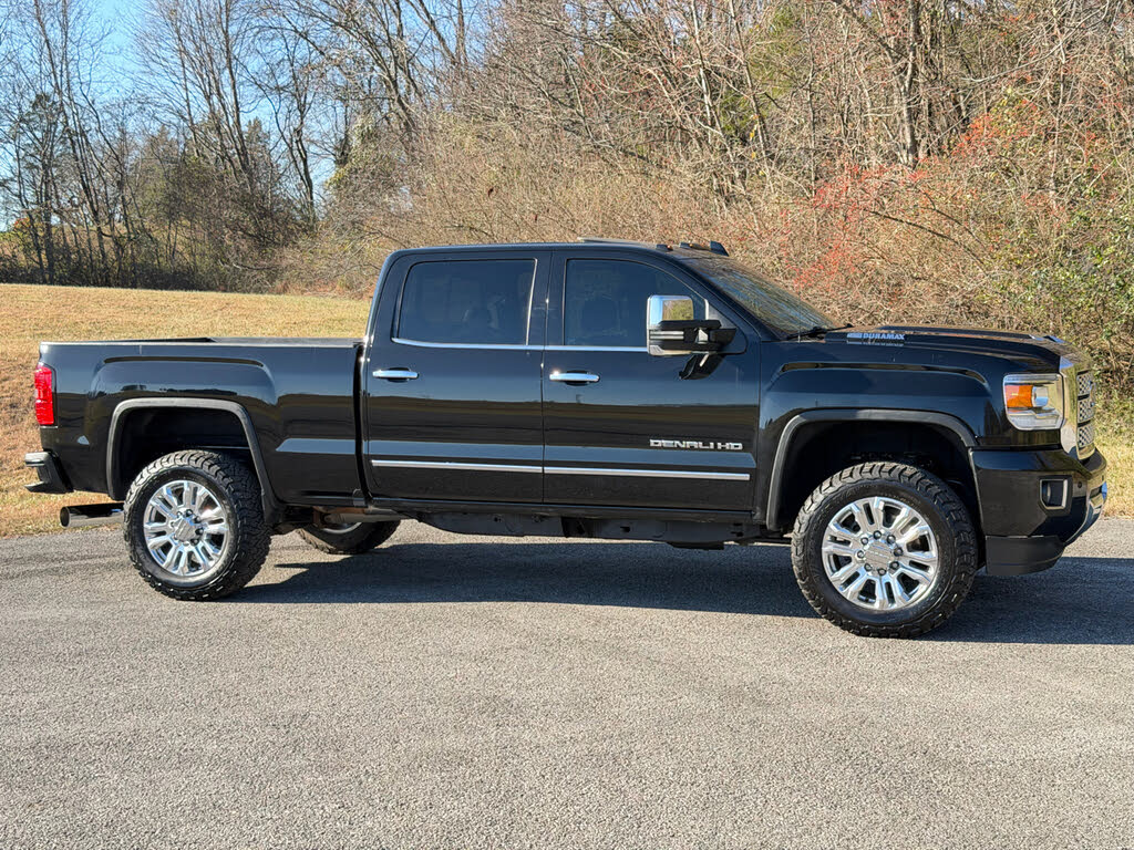 2019 GMC Sierra 3500HD Denali Crew Cab LB DRW 4WD