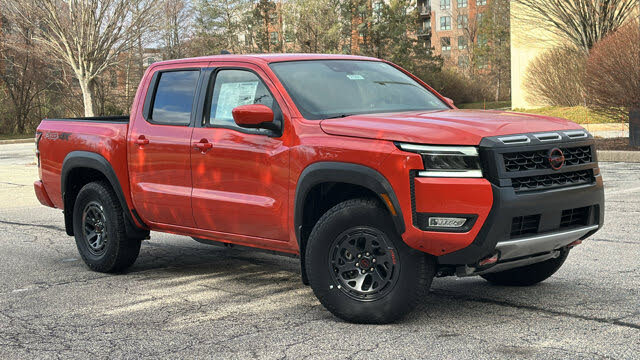 2025 Nissan Frontier PRO-4X Crew Cab 4WD