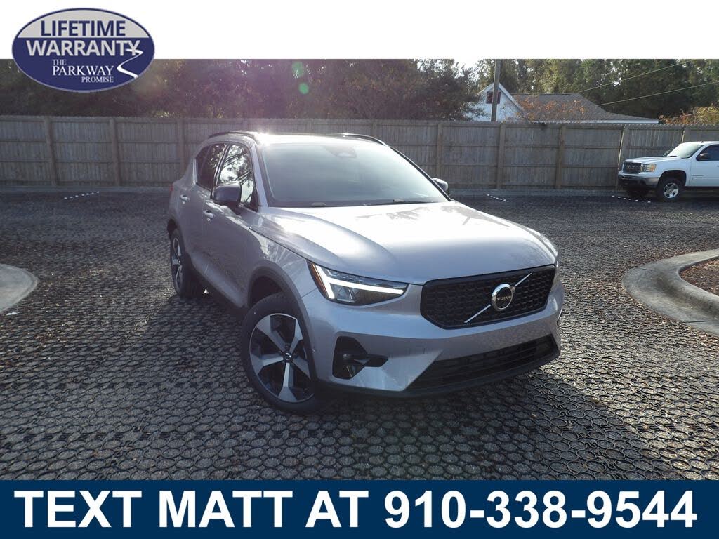2026 Volvo XC40 B4 Plus FWD