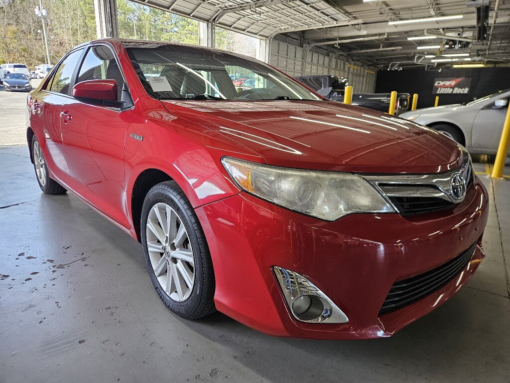 2013 Toyota Camry Hybrid XLE FWD