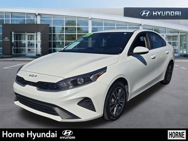 2023 Kia Forte LXS FWD