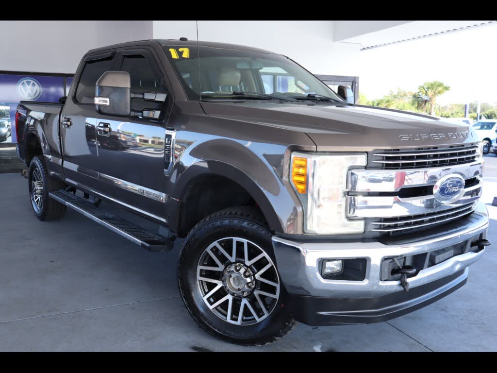 2017 Ford F-350 Super Duty Lariat Crew Cab 4WD