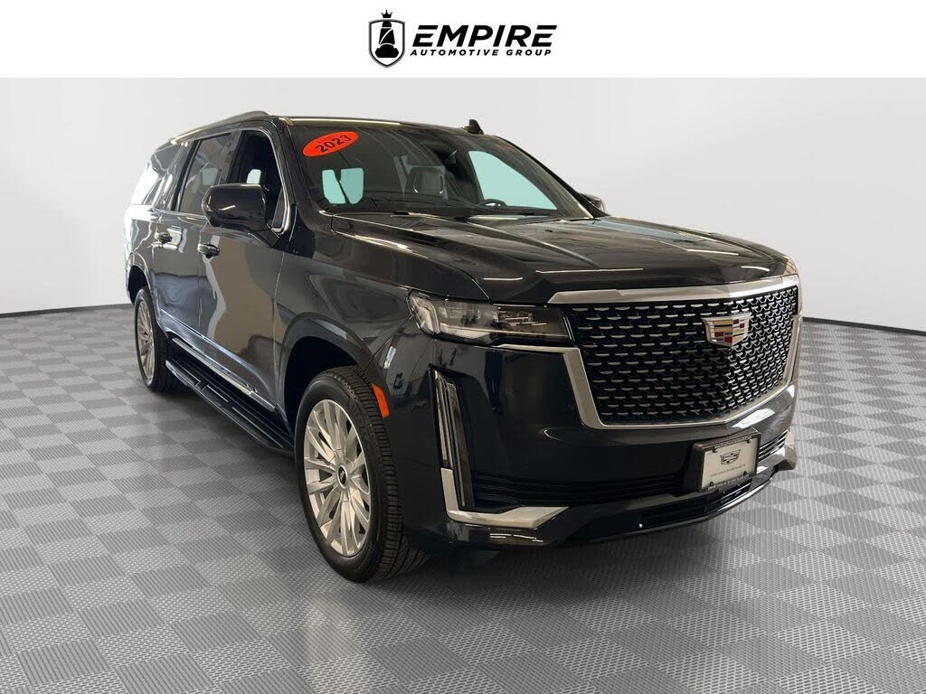 2023 Cadillac Escalade ESV Luxury 4WD