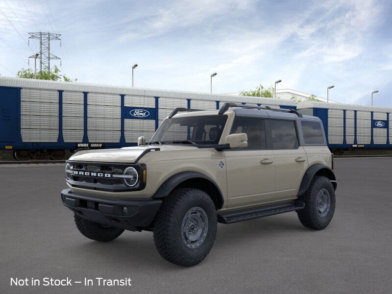 2025 Ford Bronco Outer Banks 4-Door 4WD