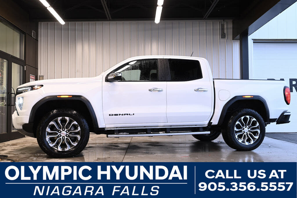 2025 GMC Canyon Denali Crew Cab 4WD