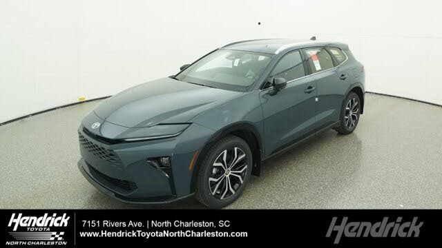 2025 Toyota Crown Signia XLE AWD