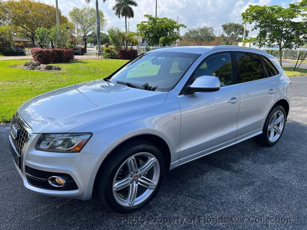 2012 Audi Q5 3.2 quattro Prestige