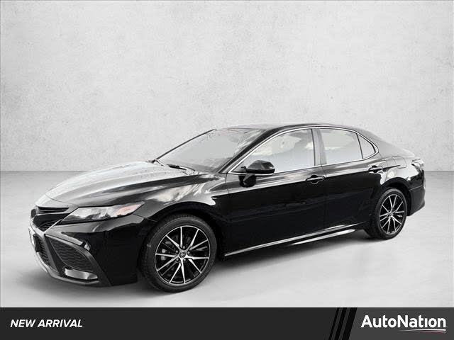 2024 Toyota Camry SE FWD