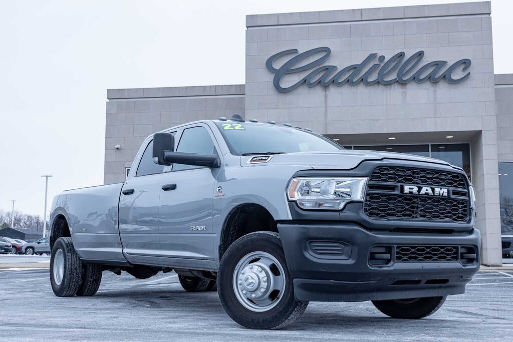 2022 RAM 3500 Tradesman Crew Cab LB DRW 4WD