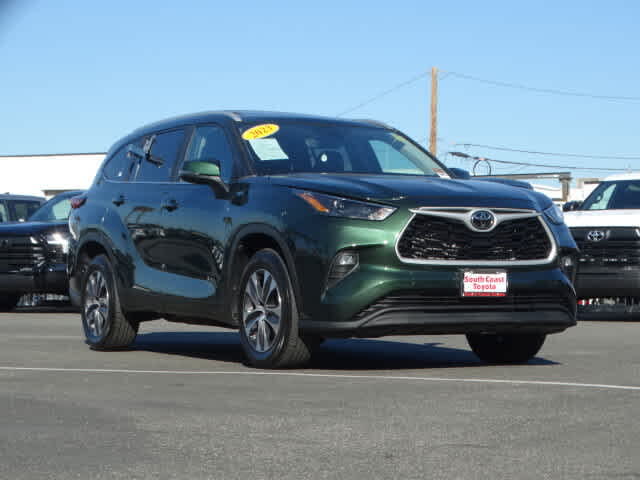 2023 Toyota Highlander XLE FWD