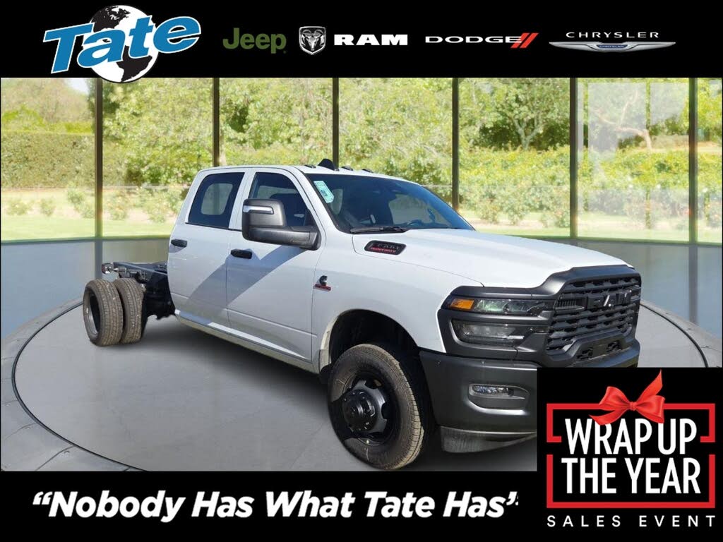 2026 RAM 3500 Chassis Tradesman Crew Cab LB DRW 4WD