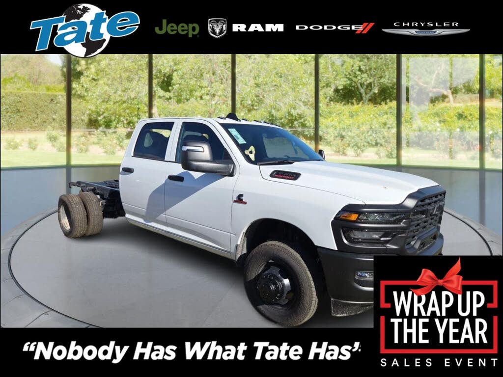 2026 RAM 3500 Chassis Tradesman Crew Cab LB DRW 4WD