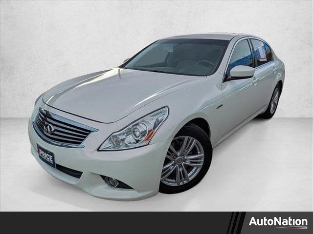 2011 INFINITI G37 Journey Sedan RWD