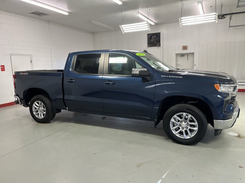 2022 Chevrolet Silverado 1500 LT Crew Cab 4WD