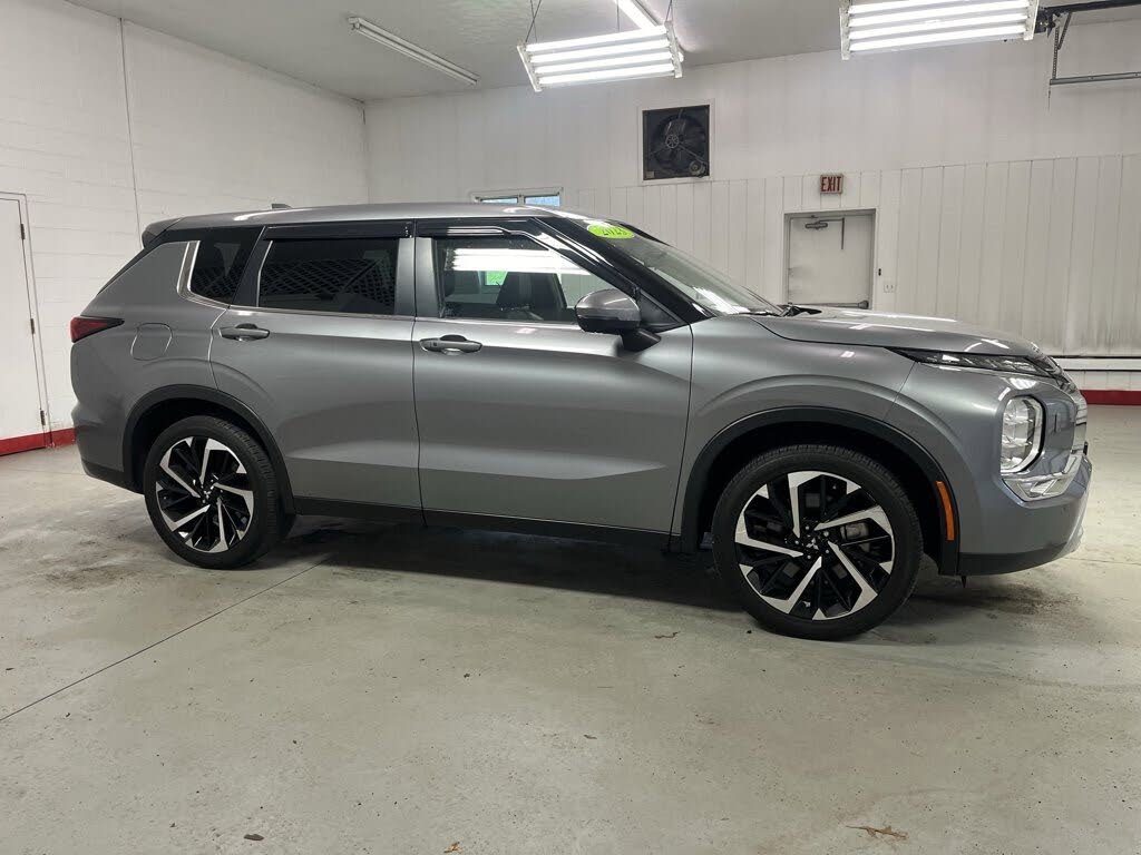 2023 Mitsubishi Outlander SE S-AWC