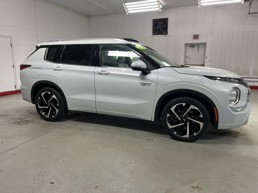 2023 Mitsubishi Outlander Hybrid Plug-in SEL S-AWC