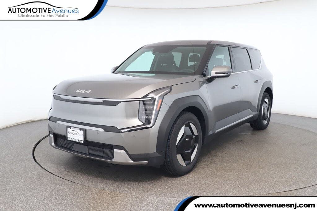 2024 Kia EV9 Light Long Range RWD