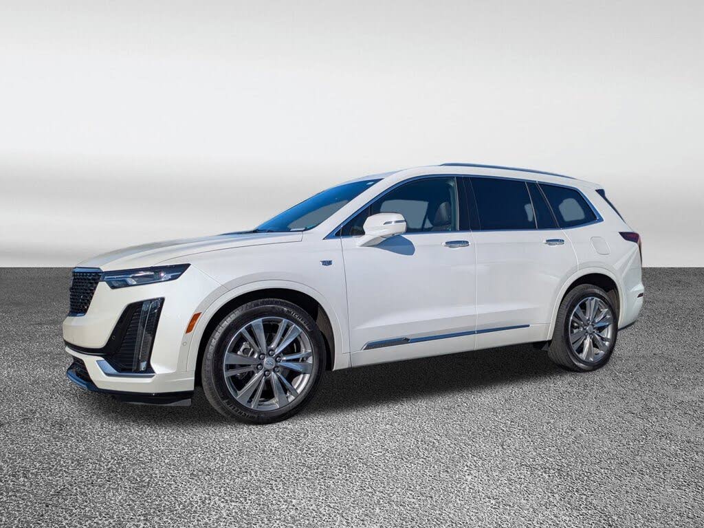 2022 Cadillac XT6 Premium Luxury FWD