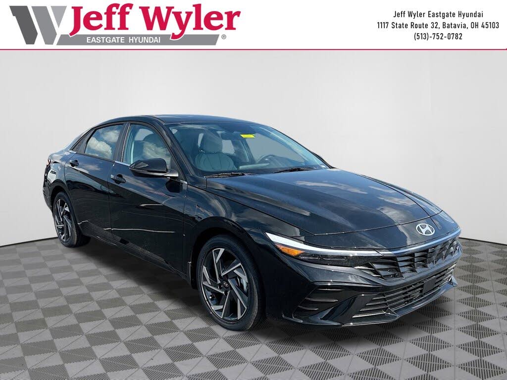 2025 Hyundai Elantra Limited FWD