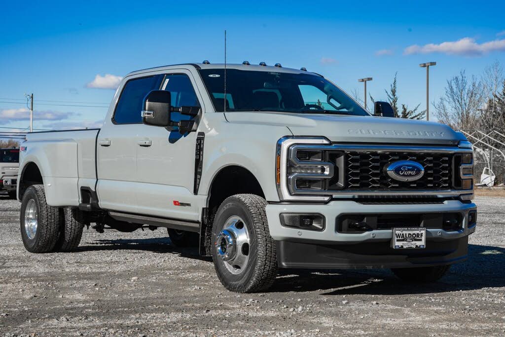 2026 Ford F-350 Super Duty Platinum Crew Cab LB DRW 4WD