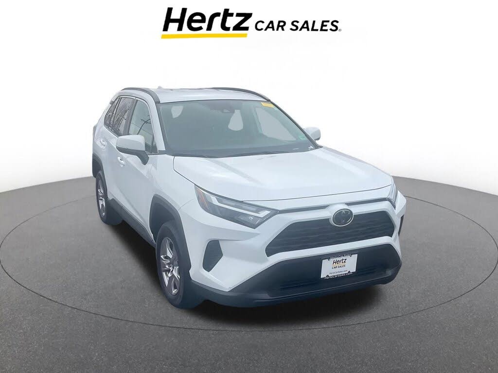 2025 Toyota RAV4 XLE FWD
