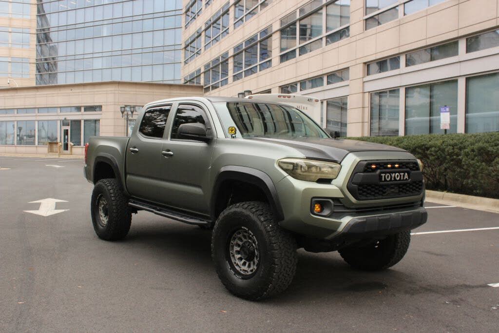 2018 Toyota Tacoma SR5 V6 Double Cab 4WD
