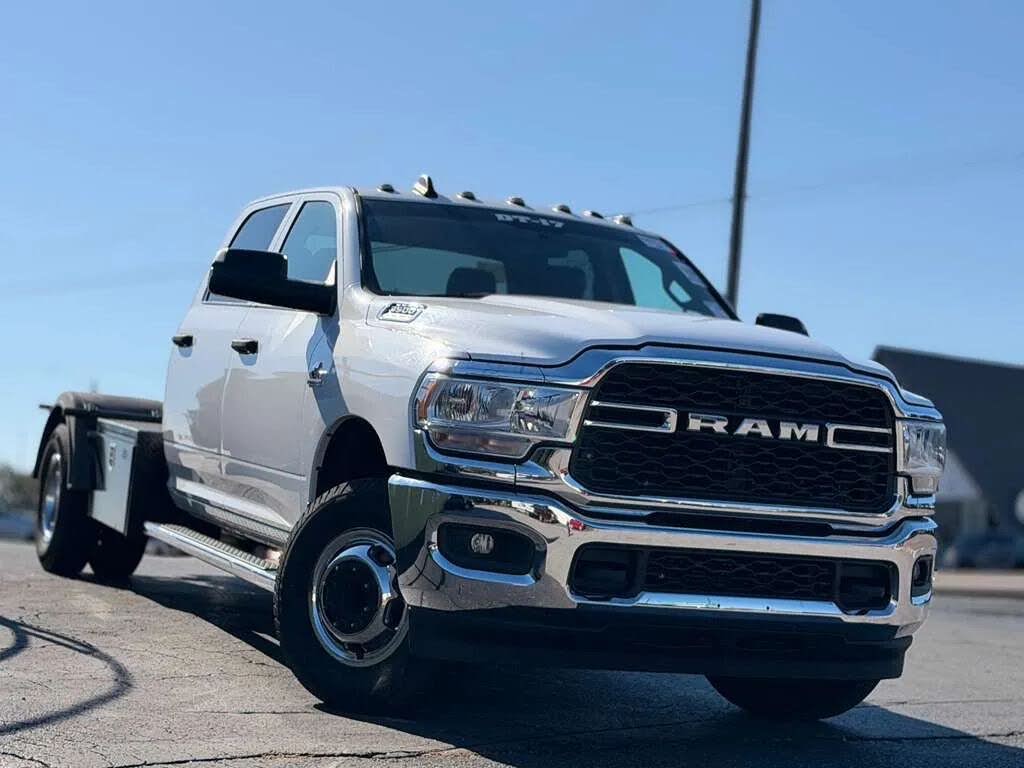 2020 RAM 3500 Chassis Tradesman Crew Cab DRW RWD