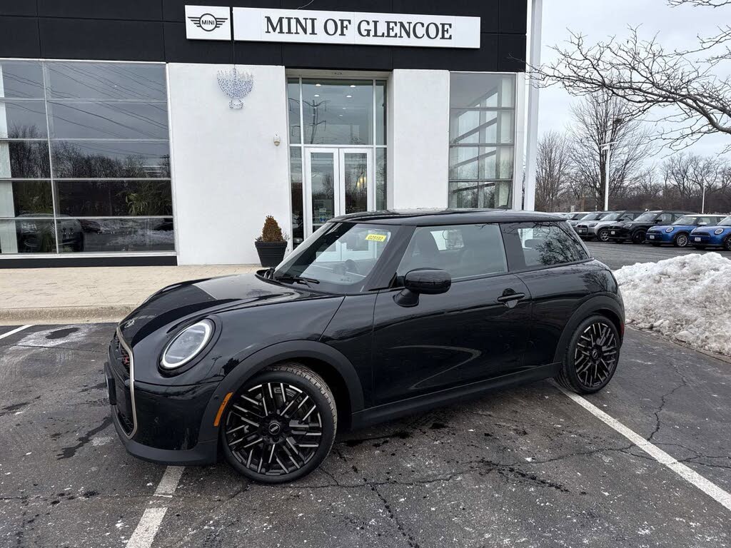 2025 MINI Cooper S Signature Trim 2-door Hatchback