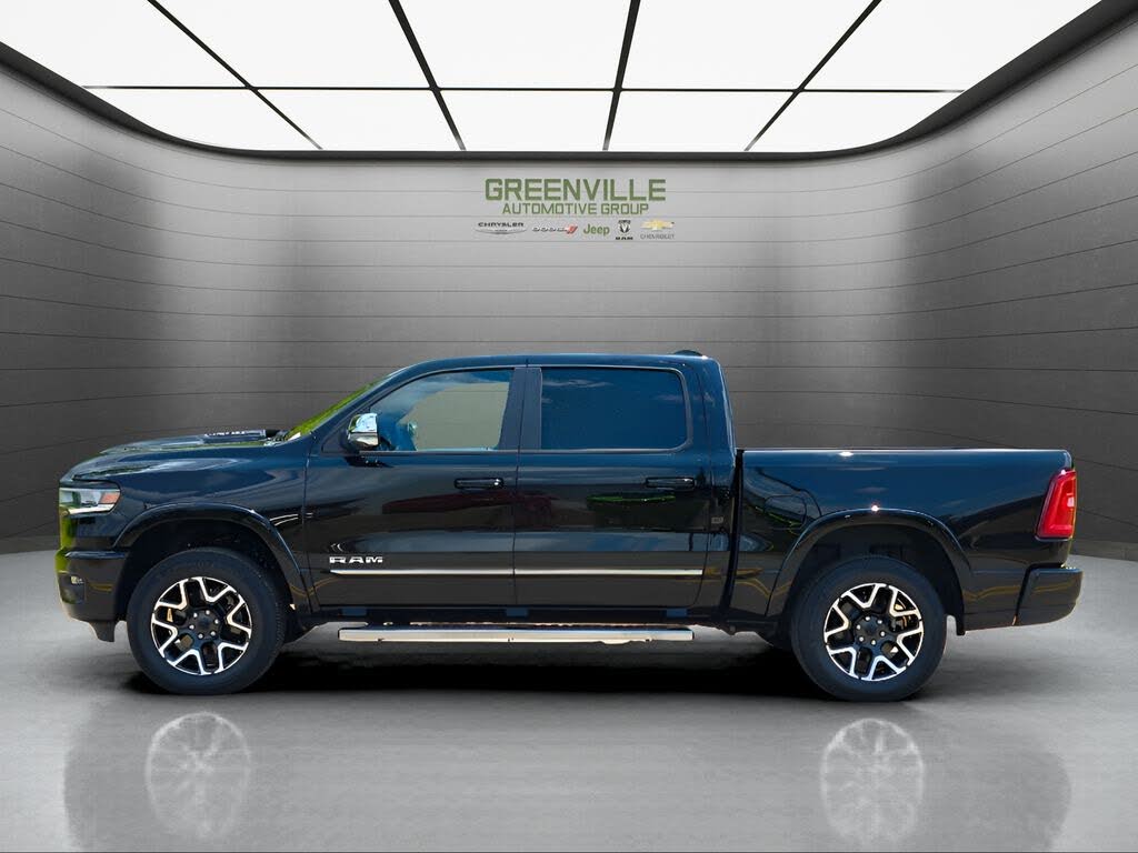 2025 RAM 1500 Laramie Crew Cab 4WD