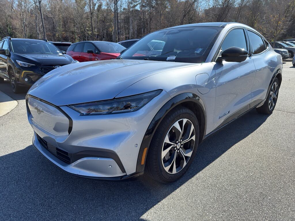 2022 Ford Mustang Mach-E Premium RWD