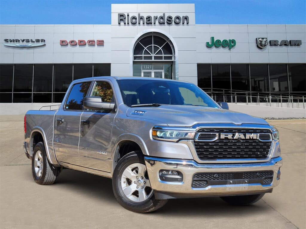 2025 RAM 1500 Big Horn Crew Cab 4WD