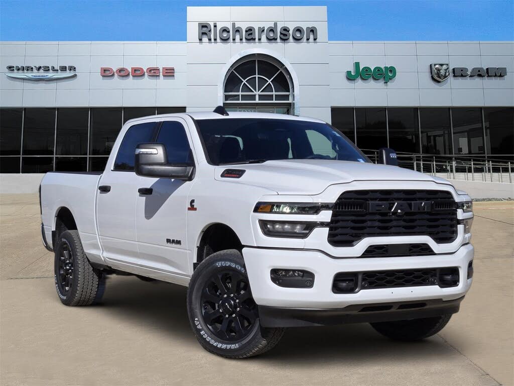 2025 RAM 2500 Big Horn Crew Cab 4WD