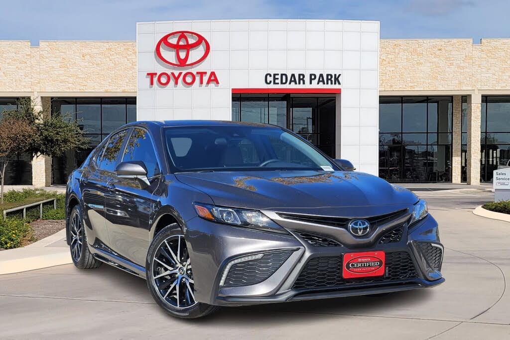 2022 Toyota Camry SE FWD