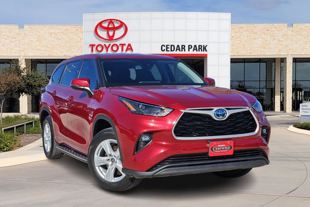 2022 Toyota Highlander Hybrid LE FWD