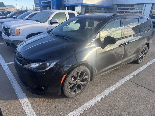 2018 Chrysler Pacifica Limited FWD