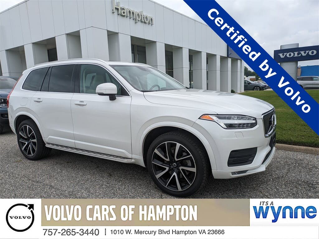 2022 Volvo XC90 T6 Momentum 7-Passenger AWD
