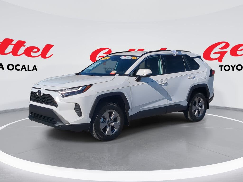 2024 Toyota RAV4 XLE FWD
