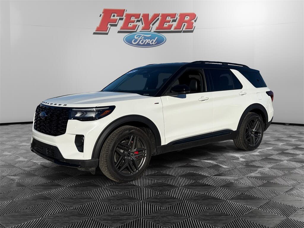 2025 Ford Explorer ST-Line RWD